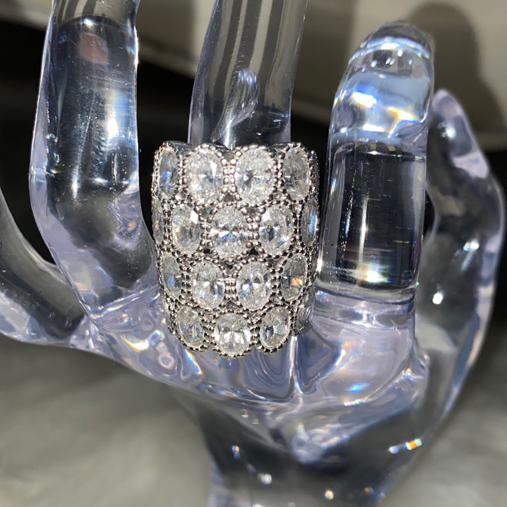 **CRYSTAL STATEMENT RING**